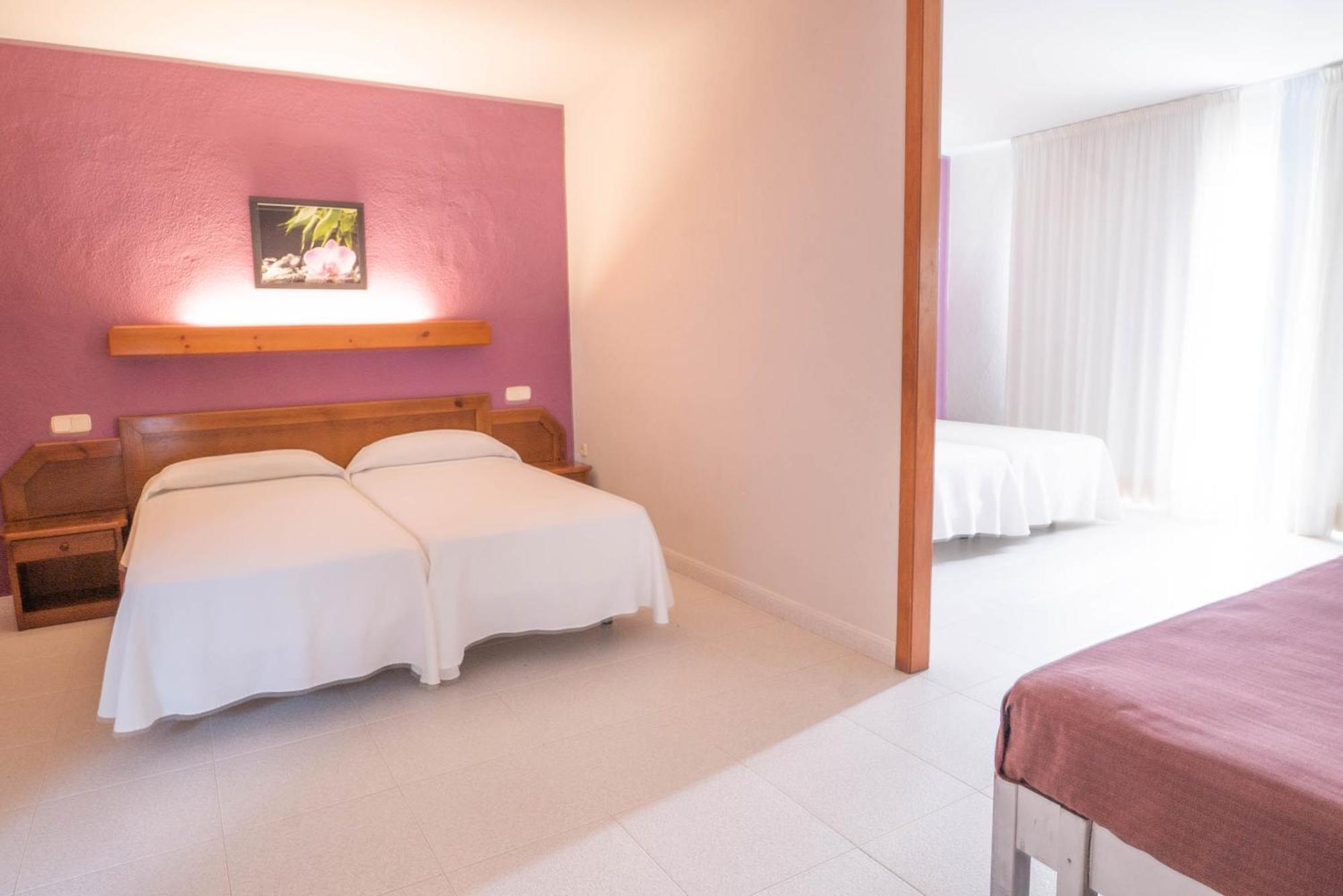 Hotel S'Agoita Platja d'Aro Quarto foto
